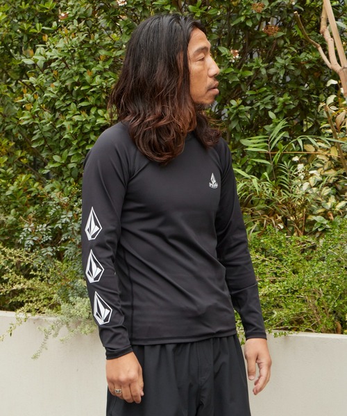 VOLCOM(ボルコム)の「VOLCOM/ボルコム PISTOL STONE LS RASH 長袖ラッシュガード 2026年 夏 夏服(ラッシュガード・メンズ・ホワイト/ブラック・M/L/XL)」の20枚目の写真