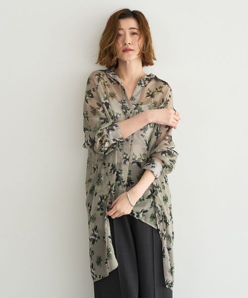 YECCA VECCA（イェッカヴェッカ）の「フラワー柄シアーロングシャツ（シャツ/ブラウス・レディース・ブラック/ライトカーキ・FREE）」の12枚目の写真