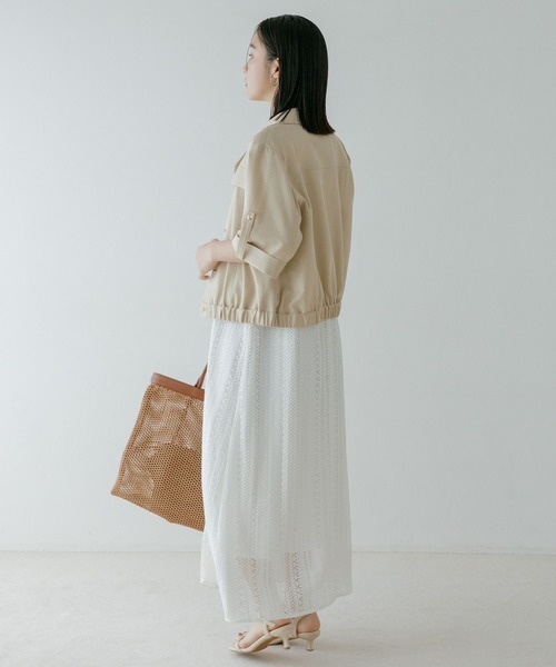 Andemiu(アンデミュウ)の「リネンライクシャツブルゾン656558(ブルゾン・レディース・ブラック/ベージュ・FREE)」の4枚目の写真