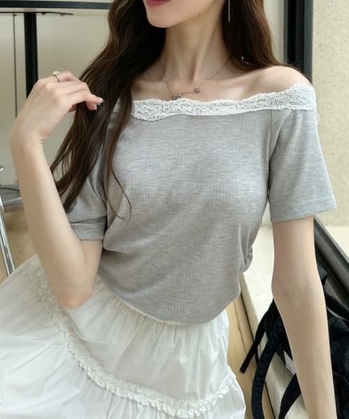 Ada.(エイダ)の「襟元フリル ボートネック サイドギャザー 半袖 カットソー(Tシャツ/カットソー・レディース・オートミール/グレー/ブルー・FREE)」の2枚目の写真
