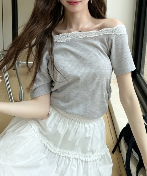 Ada.(エイダ)の「襟元フリル ボートネック サイドギャザー 半袖 カットソー(Tシャツ/カットソー・レディース・オートミール/グレー/ブルー・FREE)」の7枚目の写真