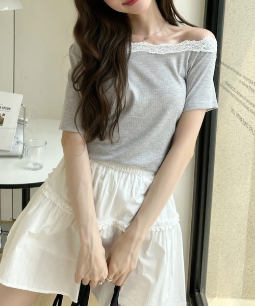 Ada.(エイダ)の「襟元フリル ボートネック サイドギャザー 半袖 カットソー(Tシャツ/カットソー・レディース・オートミール/グレー/ブルー・FREE)」の8枚目の写真