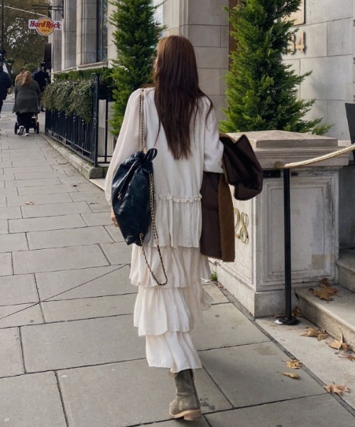 FAVORITO(ファヴォリート)の「ティアードワンピース(ワンピース・レディース・ベージュ/ブラック・F)」の20枚目の写真