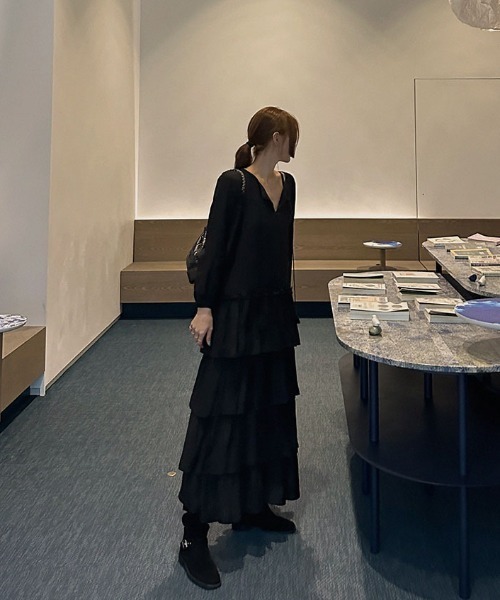 FAVORITO(ファヴォリート)の「ティアードワンピース(ワンピース・レディース・ベージュ/ブラック・F)」の11枚目の写真