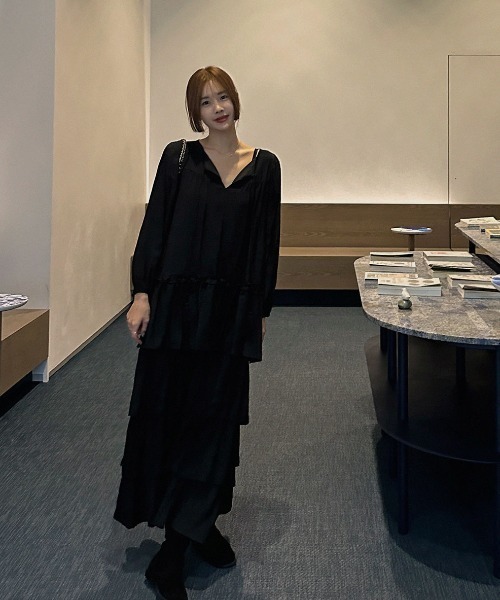 FAVORITO(ファヴォリート)の「ティアードワンピース(ワンピース・レディース・ベージュ/ブラック・F)」の7枚目の写真
