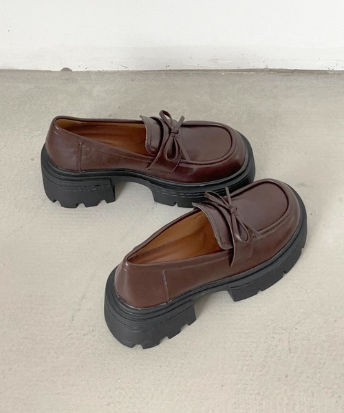 Shoes in Closet(シューズインクローゼット)の「+7.0㎝ 軽量 厚底 スクエアトゥ リボン ローファー 487(ローファー・レディース・ブラック/ダークブラウン・S/M/L/LL)」の19枚目の写真
