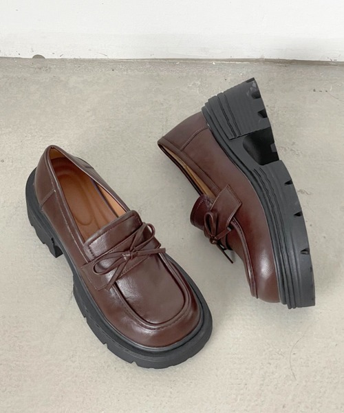 Shoes in Closet(シューズインクローゼット)の「+7.0㎝ 軽量 厚底 スクエアトゥ リボン ローファー 487(ローファー・レディース・ブラック/ダークブラウン・S/M/L/LL)」の20枚目の写真