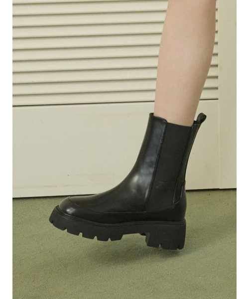 APTO(アプト)の「グロー チェルシーブーツ AGFA002(ブーツ・レディース・ブラック・23cm/23.5cm/24cm/24.5cm/25cm)」の3枚目の写真