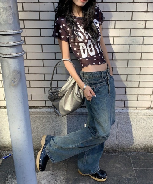 lilful(リルフル)の「【26年春夏新作】ドット柄 レタリングロゴ 半袖シアートップス(Tシャツ/カットソー・レディース・ブラック/ホワイト・F)」の13枚目の写真
