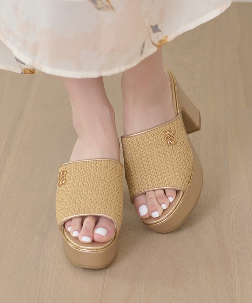 Ambre Neige(アンブルネージュ)の「miscellaneous materials heel sandals / ザツザイヒールサンダル(サンダル・レディース・キャメル/ベージュ/ブラック・LARGE/MEDIUM)」の3枚目の写真