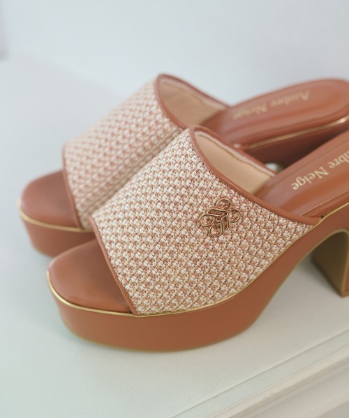 Ambre Neige(アンブルネージュ)の「miscellaneous materials heel sandals / ザツザイヒールサンダル(サンダル・レディース・キャメル/ベージュ/ブラック・LARGE/MEDIUM)」の19枚目の写真