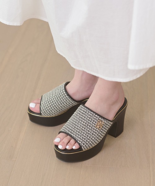 Ambre Neige(アンブルネージュ)の「miscellaneous materials heel sandals / ザツザイヒールサンダル(サンダル・レディース・キャメル/ベージュ/ブラック・LARGE/MEDIUM)」の4枚目の写真