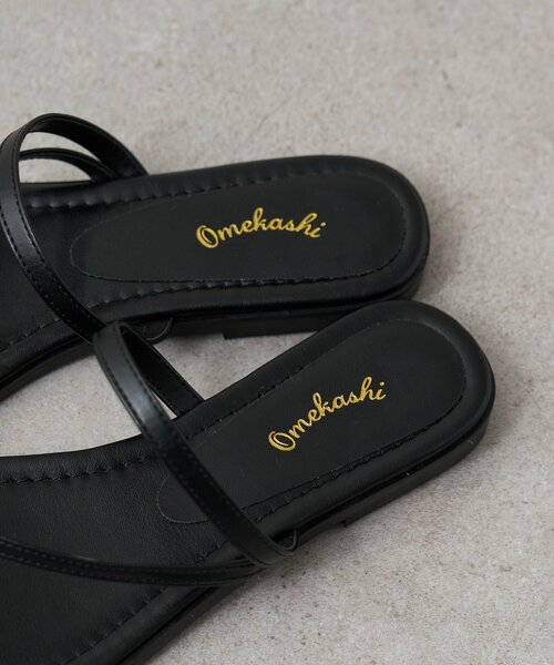 Omekashi(オメカシ)の「トングフラットサンダル(サンダル・レディース・オフホワイト/ブラック・SMALL/LARGE/MEDIUM)」の9枚目の写真
