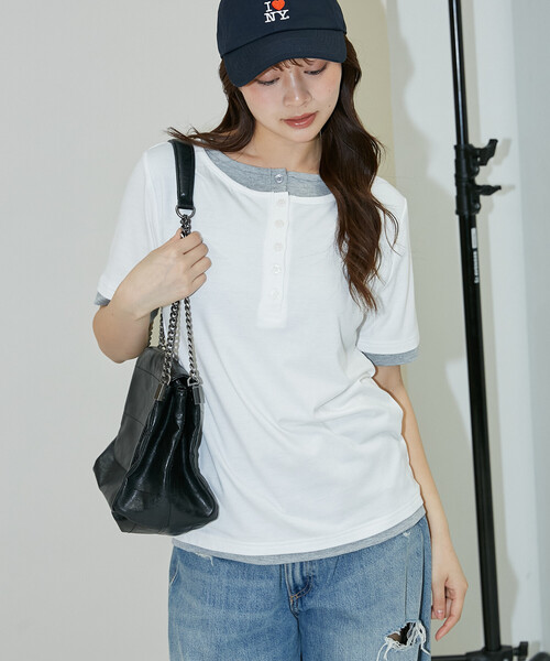 PUBLUX(パブリュクス)の「PUBLUX/パブリュクス 配色 レイヤード風 ヘンリーネック Tシャツ 限定展開(Tシャツ/カットソー・レディース・ブラウン/ネイビー/オフホワイト/グレー・フリ-)」の6枚目の写真