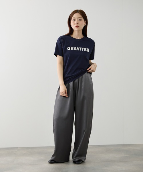 NAVY(ネイビー)の「【SARARI /サラリ】冷感 DRY UVカット 箔プリントクルーネック UVカットTシャツ(Tシャツ/カットソー・レディース・ブラック/オフホワイト/ネイビー/ベージュ・M/L)」の7枚目の写真