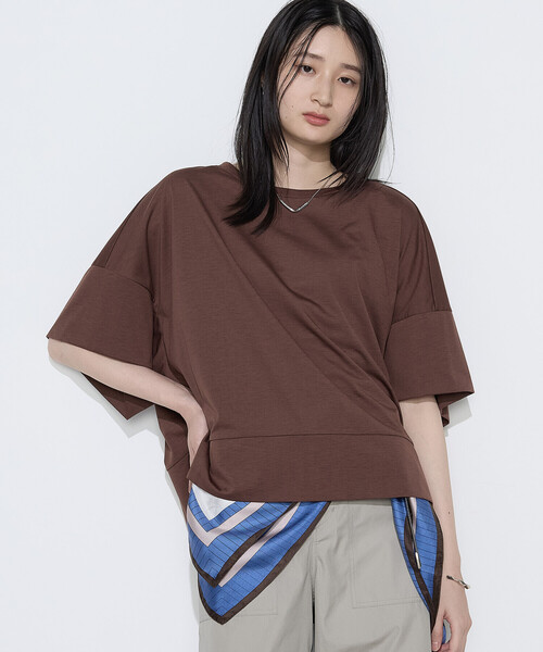 COMME CA Wardrobe(コムサワードローブ)の「ポリエステル/レーヨン天竺 プルオーバー(Tシャツ/カットソー・レディース・トップグレー/ホワイト/ボルドー/レッド/ブラウン・FREE)」の4枚目の写真