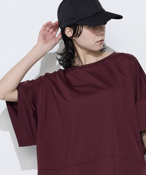 COMME CA Wardrobe(コムサワードローブ)の「ポリエステル/レーヨン天竺 プルオーバー(Tシャツ/カットソー・レディース・トップグレー/ホワイト/ボルドー/レッド/ブラウン・FREE)」の1枚目の写真