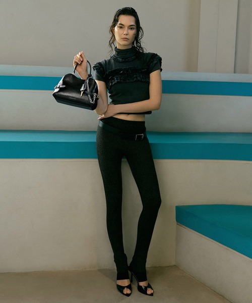 CHARLES & KEITH(チャールズ & キース)の「Delfina デルフィナ チェーン サイドベルト トートバッグ(トートバッグ・レディース・スミクロ/ダークブラウン系3・S)」の4枚目の写真