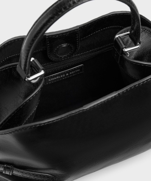 CHARLES & KEITH(チャールズ & キース)の「Delfina デルフィナ チェーン サイドベルト トートバッグ(トートバッグ・レディース・スミクロ/ダークブラウン系3・S)」の11枚目の写真