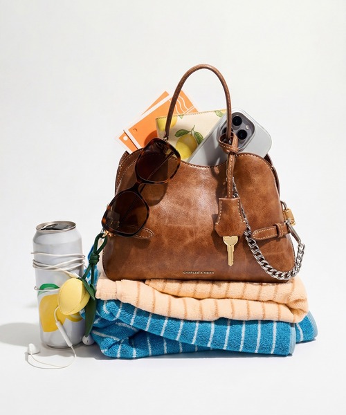 CHARLES & KEITH(チャールズ & キース)の「Delfina デルフィナ チェーン サイドベルト トートバッグ(トートバッグ・レディース・スミクロ/ダークブラウン系3・S)」の16枚目の写真