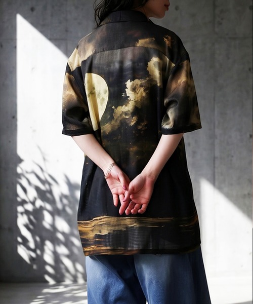 antiqua(アンティカ)の「ムーンプリント アート柄 シャツ(シャツ/ブラウス・レディース・ブラック・ONESIZE)」の9枚目の写真