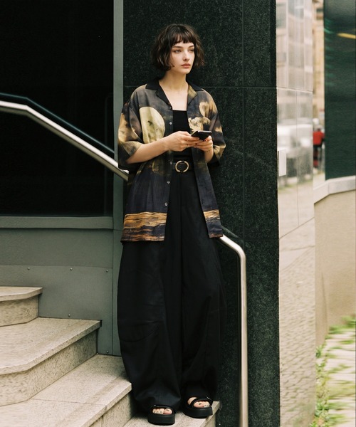 antiqua(アンティカ)の「ムーンプリント アート柄 シャツ(シャツ/ブラウス・レディース・ブラック・ONESIZE)」の10枚目の写真