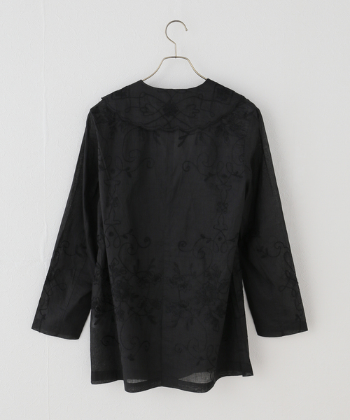sara mallika(サラ マリカ)の「【SARA MALLIKA/サラマリカ】 Organza Arai Embroidery Jacket(その他アウター・レディース・ブラック/ホワイト・FREE)」の3枚目の写真