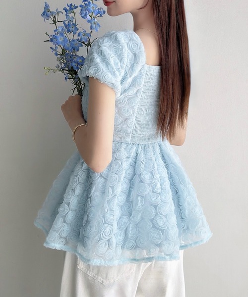 Meiru(メイル)の「フラワーチュールペプラムブラウス(シャツ/ブラウス・レディース・ピンク/ブルー/アイボリー・LARGE/SMALL/MEDIUM)」の10枚目の写真