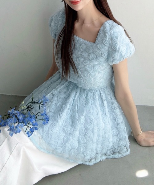 Meiru(メイル)の「フラワーチュールペプラムブラウス(シャツ/ブラウス・レディース・ピンク/ブルー/アイボリー・LARGE/SMALL/MEDIUM)」の12枚目の写真