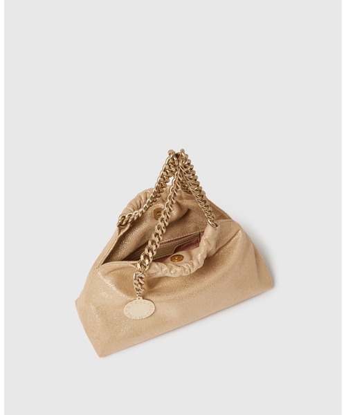 STELLA McCARTNEY(ステラマッカートニー)の「Falabella Drawstring Crossbody Bag / ファラベラ ドローストリング クロスボディバッグ(ショルダーバッグ・レディース・ゴールド・ONE SIZE)」の8枚目の写真