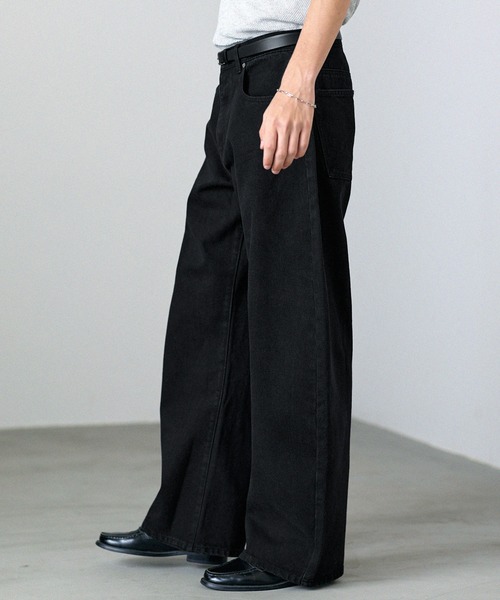 ASTRONOMY(アストロノミー)の「BARREL-LEG WASHED CURVE DENIM(デニムパンツ・メンズ・ブラック/ブルー・S/M/L/XL)」の9枚目の写真