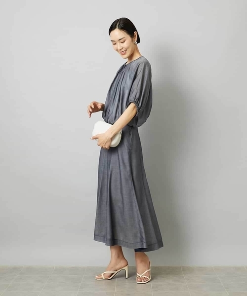 MICHEL KLEIN（ミッシェル・クラン）の「[セットアップ対応]デニムライク ギャザーブラウス（シャツ/ブラウス・レディース・ネイビー/ダークインディゴブルー・40/38）」の21枚目の写真