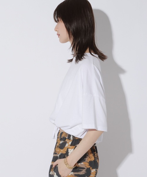 LAKOLE(ラコレ)の「<接触冷感>ドロストTEE / 1045292(Tシャツ/カットソー・レディース・ブラック/オフホワイト/サンドグレー/セージグリーン・FREE)」の9枚目の写真