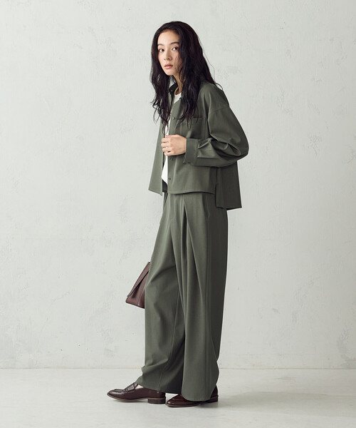 COMME CA ISM(コムサイズム)の「【セットアップ対応】タックワイドテーパードパンツ(その他パンツ・レディース・カーキ/ネイビー・LARGE/MEDIUM)」の21枚目の写真