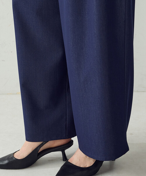 COMME CA ISM(コムサイズム)の「【セットアップ対応】タックワイドテーパードパンツ(その他パンツ・レディース・カーキ/ネイビー・LARGE/MEDIUM)」の8枚目の写真