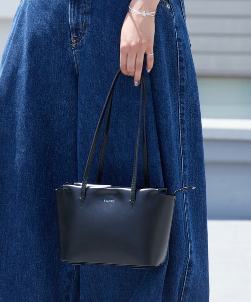 YAHKI(ヤーキ)の「YAHKI/ヤーキ W FAC SHOULDER BAG ボストン ショルダーバッグ レディース レディース 2026年 夏(ショルダーバッグ・レディース・ブラック/グレー/ブルー・ONE SIZE)」の14枚目の写真