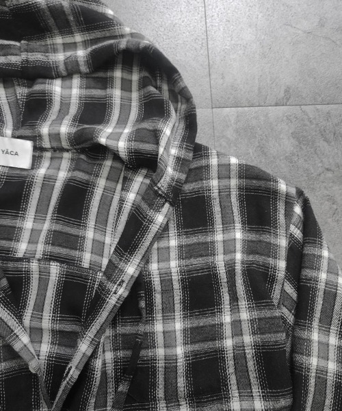 YACA(ヤーカ)の「Loose Check Hoodie Shirt/ルーズチェックフーディーシャツ【unisex item】(シャツ/ブラウス・レディース・ホワイト/ブラック・FREE)」の22枚目の写真
