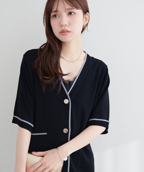 natural couture(ナチュラルクチュール)の「接触冷感UVアンチピリング ポケット付き配色半袖ニットカーディガン(カーディガン/ボレロ・レディース・オフホワイト/ピンク/ブラック/ネイビー・FREE)」の16枚目の写真