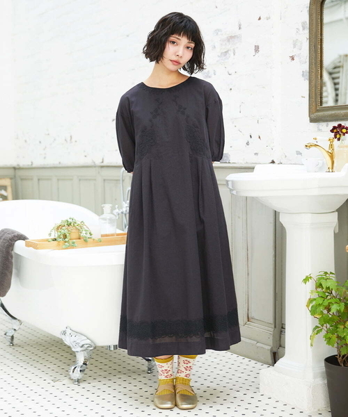Jocomomola(ホコモモラ)の「Cruzar フラワーインド刺繍ワンピース(ワンピース・レディース・ブラック/アイボリー・40)」の14枚目の写真