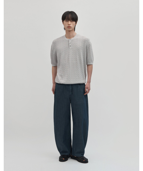 WORK ON BODY OFF（ワークオンボディオフ）の「クールバンブーセミオーバーフィットケーブルヘンリーネック半袖ニット[グレー]（ニット/セーター・メンズ・グレー・MEDIUM/LARGE/X-LARGE）」の2枚目の写真