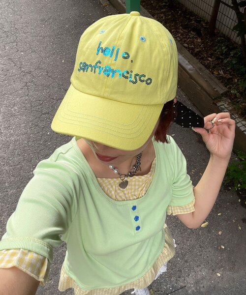 HELLO.SANFRANCISCO(ハローサンフランシスコ)の「【HELLO.SANFRANCISCO/ハローサンフランシスコ】スパンコールロゴリボンキャップ(キャップ・レディース・ピンク/ネイビー/イエロー・ONE SIZE)」の12枚目の写真