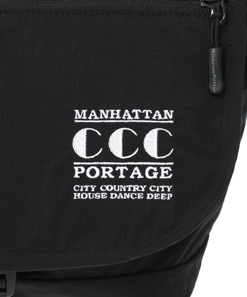 Manhattan Portage(マンハッタンポーテージ)の「NYLON MESSENGER BAG JR (SM) FZP RIPSTOP TASLAN CCC(メッセンジャーバッグ・メンズ・ブラック・SMALL)」の10枚目の写真