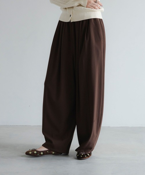 LOWRYS FARM(ローリーズファーム)の「TRイージーコクーンパンツ 778718(その他パンツ・レディース・ブラック/ブラウン/ネイビー/グレー/ブルー/グレー系その他・MEDIUM/LARGE)」の1枚目の写真