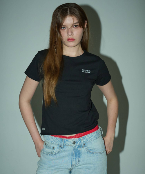 REEMNIK（リームニック）の「MUTE BLANK SHORT-SLEEVED T-SHIRT [BLACK]（Tシャツ/カットソー・レディース・ブラック・SMALL/MEDIUM）」の2枚目の写真