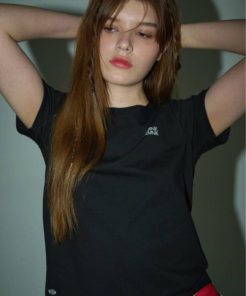 REEMNIK（リームニック）の「MUTE BLANK SHORT-SLEEVED T-SHIRT [BLACK]（Tシャツ/カットソー・レディース・ブラック・SMALL/MEDIUM）」の5枚目の写真