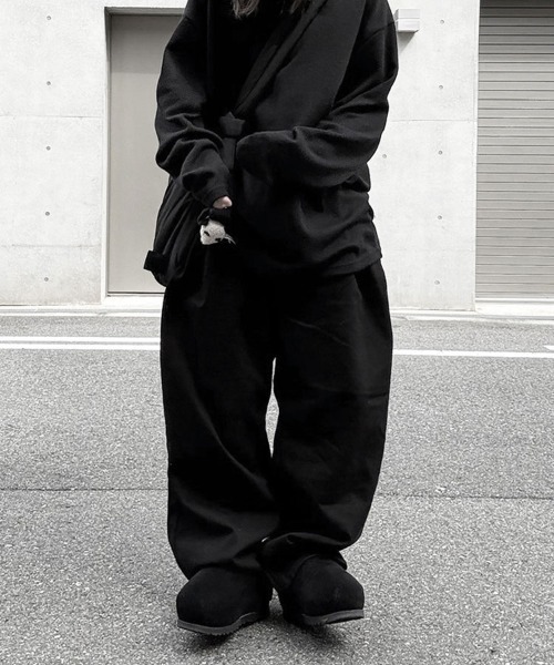 YACA(ヤーカ)の「Denim Tack Pants/デニムタックパンツ(デニムパンツ・レディース・ブラック・FREE)」の5枚目の写真