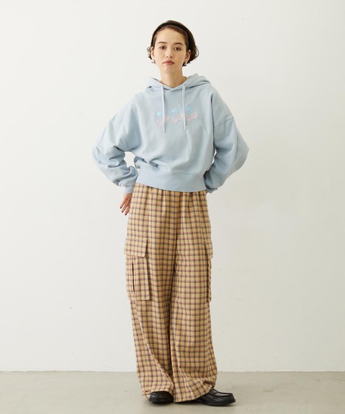 MILKFED.(ミルクフェド)の「CHECKED CARGO PANTS(カーゴパンツ・レディース・ライトパープル/ブルー/ベージュ・S/M)」の6枚目の写真