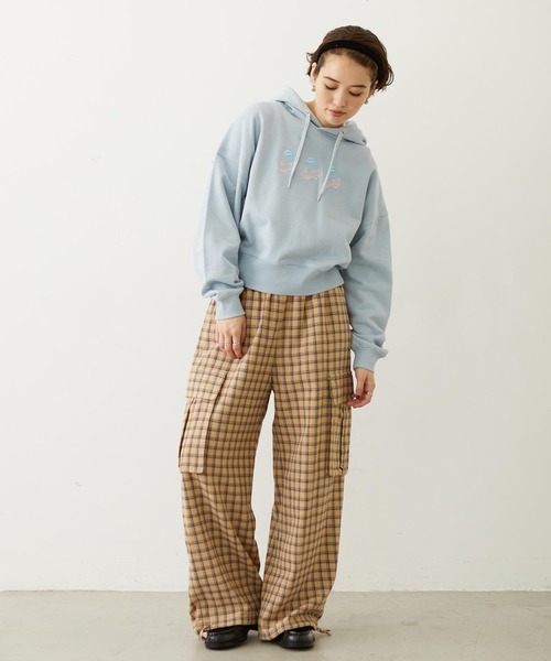 MILKFED.(ミルクフェド)の「CHECKED CARGO PANTS(カーゴパンツ・レディース・ライトパープル/ブルー/ベージュ・S/M)」の8枚目の写真