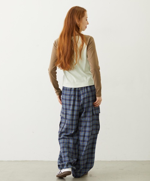 MILKFED.(ミルクフェド)の「CHECKED CARGO PANTS(カーゴパンツ・レディース・ライトパープル/ブルー/ベージュ・S/M)」の20枚目の写真