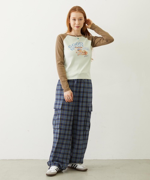 MILKFED.(ミルクフェド)の「CHECKED CARGO PANTS(カーゴパンツ・レディース・ライトパープル/ブルー/ベージュ・S/M)」の21枚目の写真